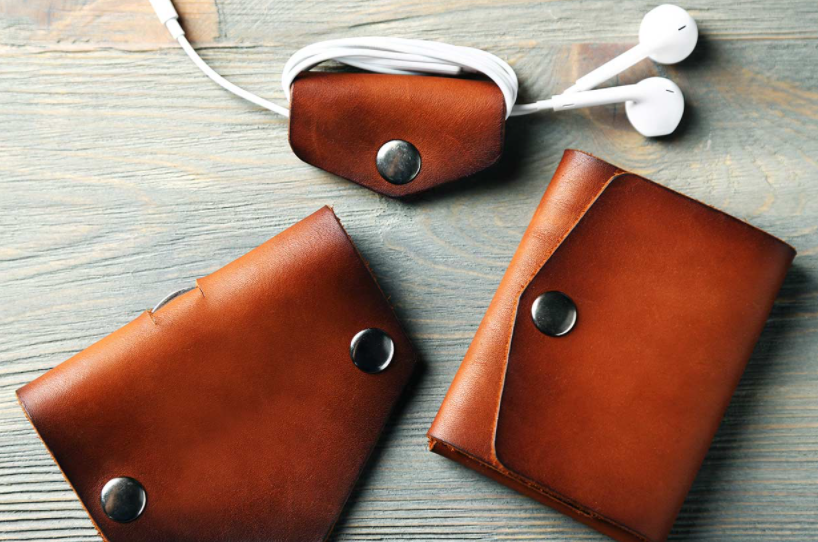 How A Startup Called ‘Brandless’ Is Making A Name For Its Ethical, Functional Leather Products