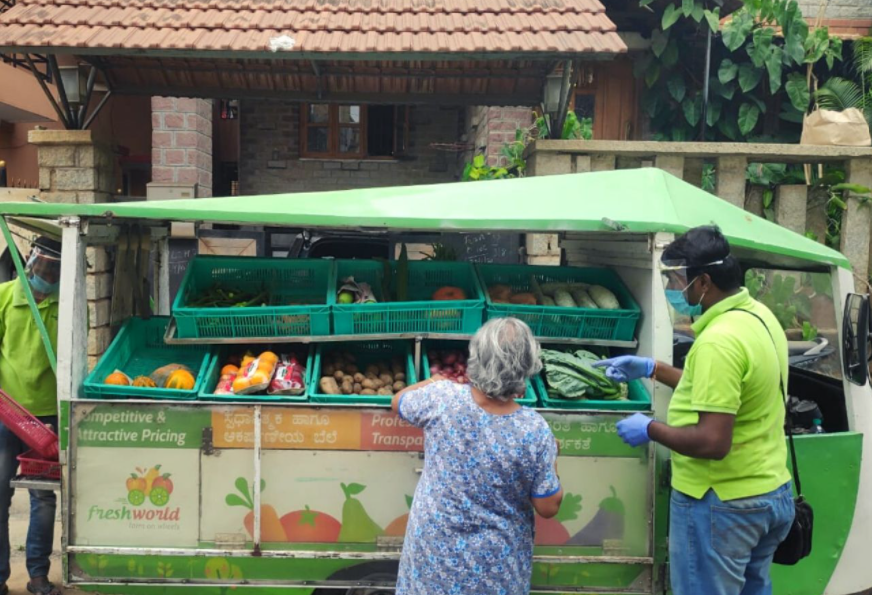How FreshWorld Is Disrupting The Farm-To-Home Supply Chain By Digitising The Humble Handcart