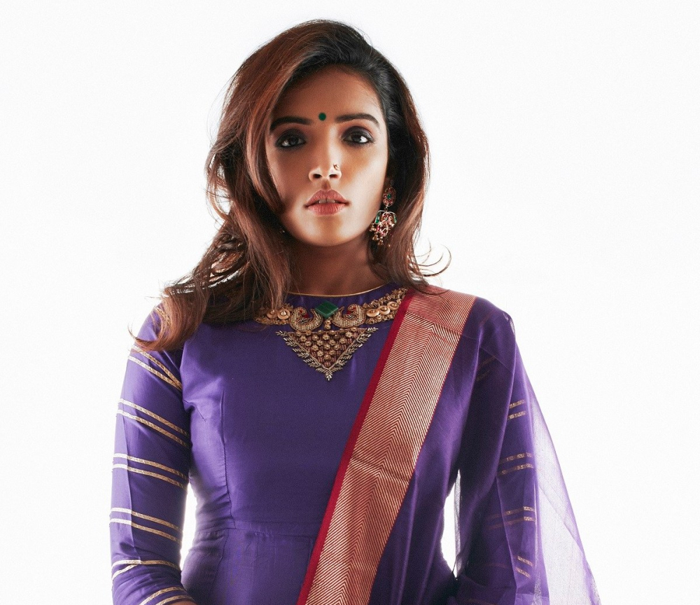 WOI Feature: Nandhitha Ramesh – Fashion Designer